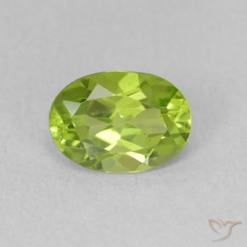 0.92ct Natural Lively Green Peridot, Oval, VS