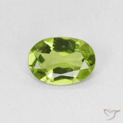 0.77ct Natural Lively Green Peridot, Oval, VVS