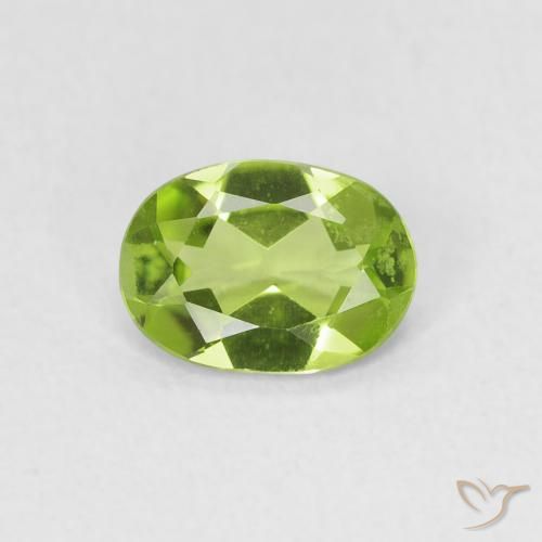 0.67ct Natural Yellowish Green Peridot, Oval, VVS
