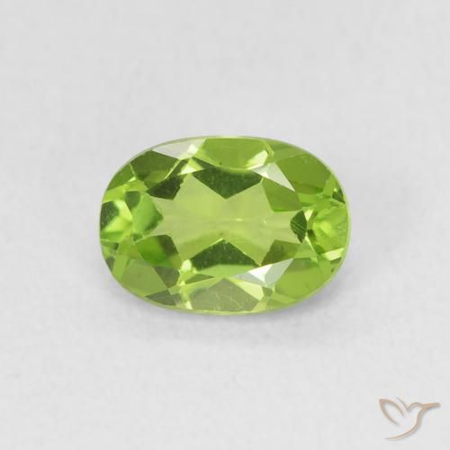 0.96ct Natural Medium Green Peridot, Oval, VVS-VS
