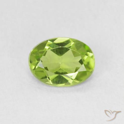 0.69ct Natural Medium Green Peridot, Oval, VVS-VS