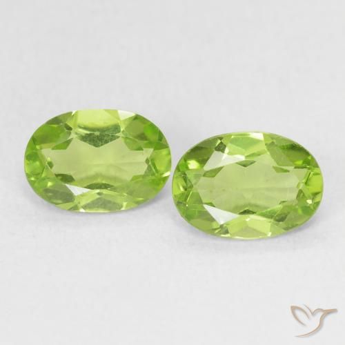 1.62ctw Natural Light Lively Green Peridot, Oval, VS