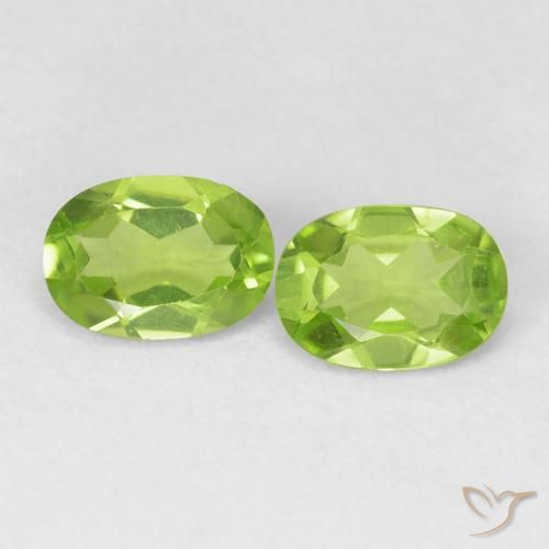 1.67ctw Natural Medium Green Peridot, Oval, VVS