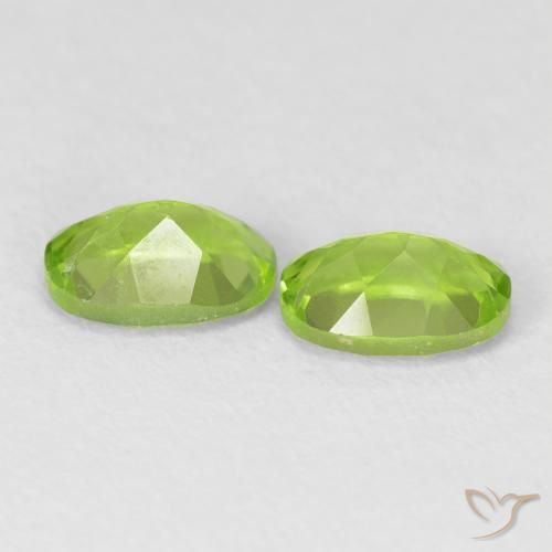 Peridot Gemstones in 7 x 5 mm (calibrated) Size for Sale, Peridot Stones in Medium Green Color
