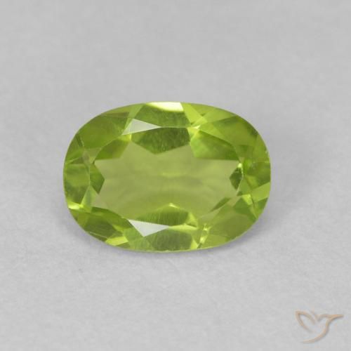 0.86ct Natural Lively Green Peridot, Oval, VVS