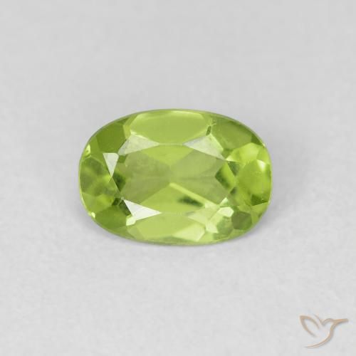 0.78ct Natural Medium Green Peridot, Oval, VVS-VS