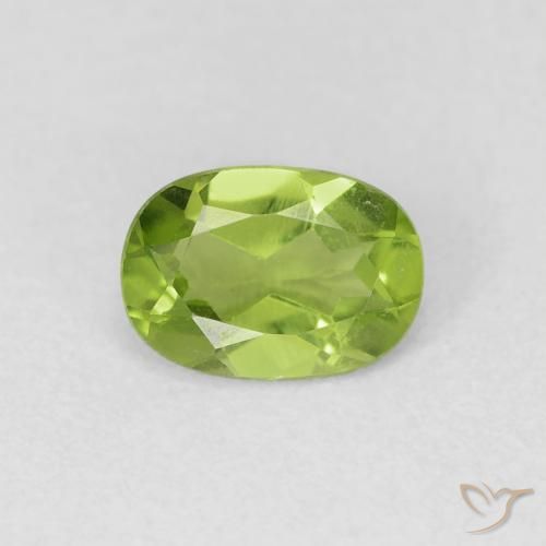 0.88ct Natural Medium Green Peridot, Oval, VVS-VS