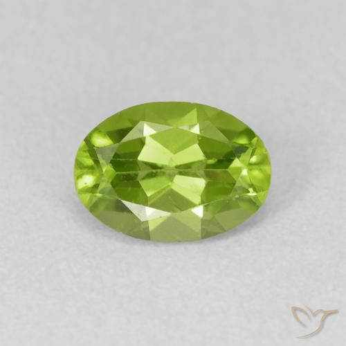 0.93ct Natural Lively Green Peridot, Oval, VVS-VS