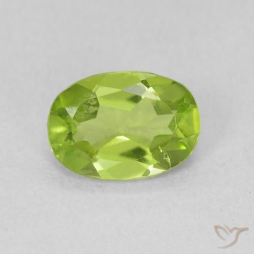 0.83ct Natural Medium Green Peridot, Oval, VS