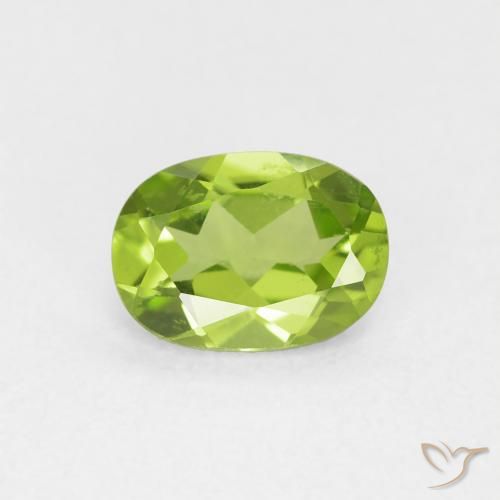 0.88ct Natural Medium Green Peridot, Oval, VVS-VS