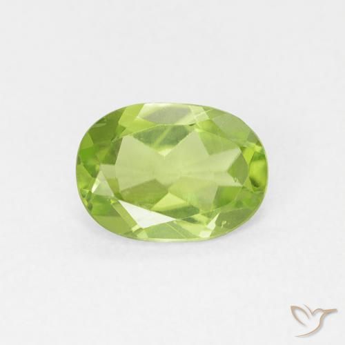 0.88ct Natural Medium Green Peridot, Oval, VVS-VS
