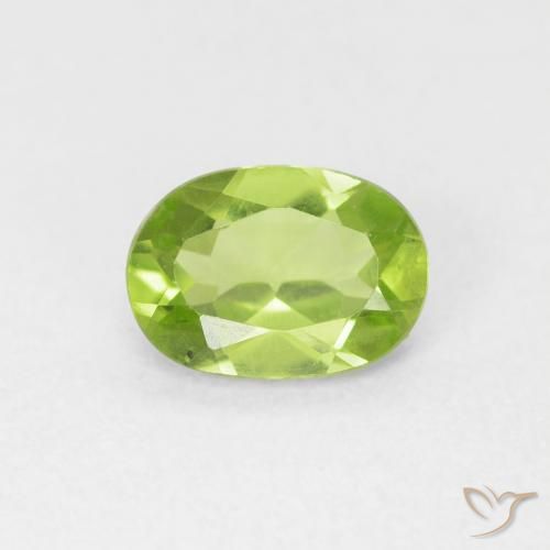 0.86ct Natural Lively Green Peridot, Oval, VS