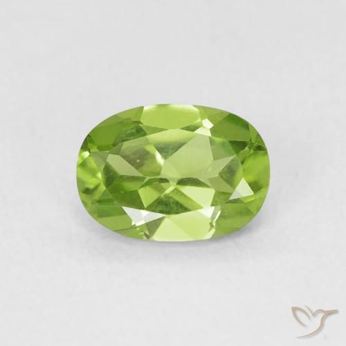 0.92ct Natural Lively Green Peridot, Oval, VVS-VS