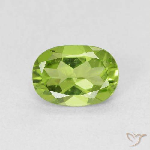 0.87ct Natural Medium Green Peridot, Oval, VS