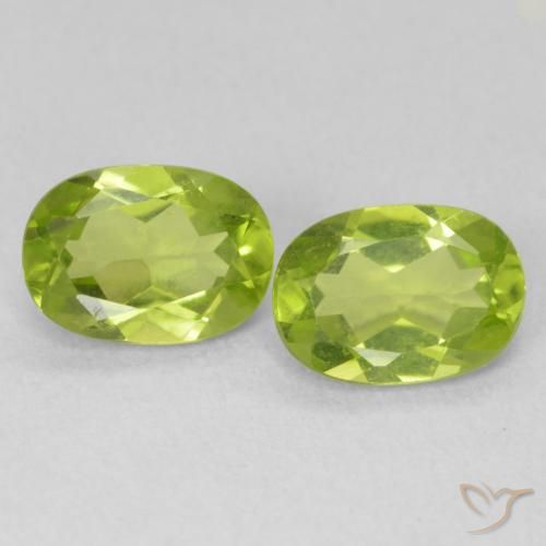 1.75ctw Natural Bright Green Peridot, Oval, VVS-VS