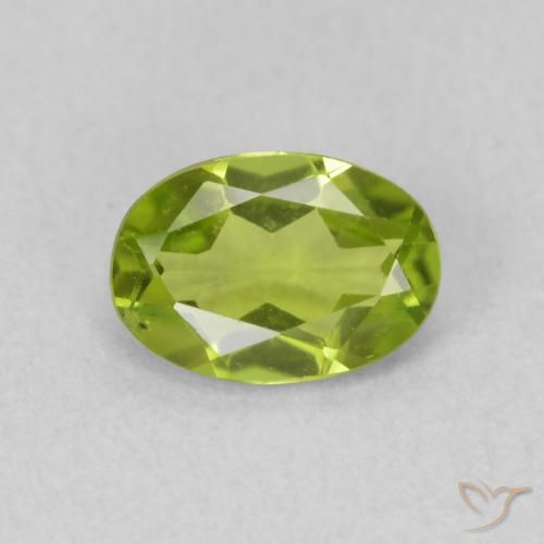 0.84ct Natural Lively Green Peridot, Oval, VS