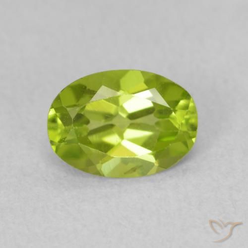 0.85ct Natural Yellowish Green Peridot, Oval, VS, Photo A