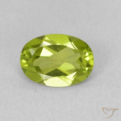 0.80ct Natural Lively Green Peridot, Oval, VS