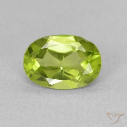 0.84ct Natural Bright Green Peridot, Oval, VS