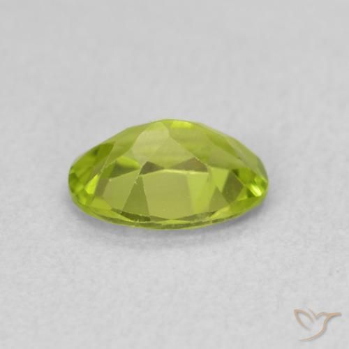 Peridot Gemstone in 7 x 5 mm (calibrated) Size for Sale, Peridot Stone in Medium Green Color