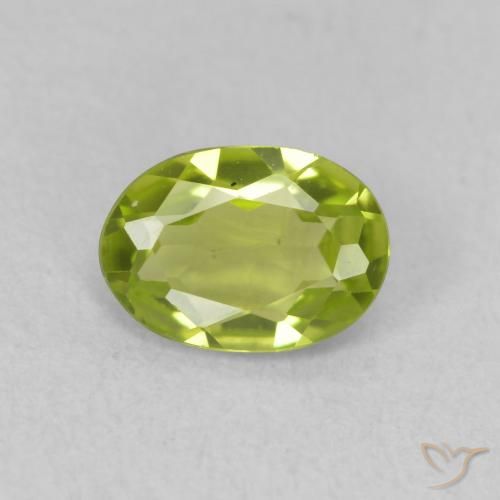 0.68ct Natural Lively Green Peridot, Oval, VVS-VS
