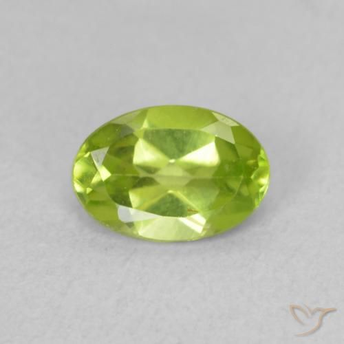 0.72ct Natural Bright Green Peridot, Oval, VVS-VS