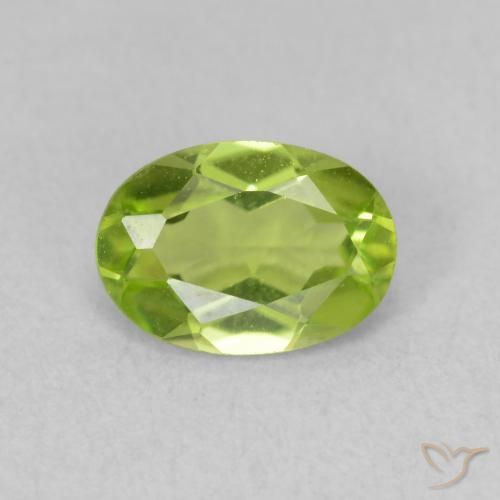 0.85ct Natural Lively Green Peridot, Oval, VVS-VS