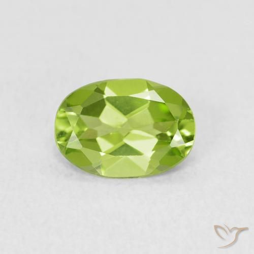 0.73ct Natural Medium Green Peridot, Oval, VVS-VS