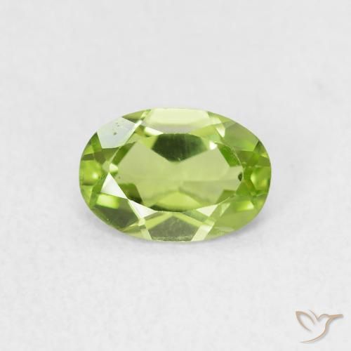 0.69ct Natural Medium Green Peridot, Oval, VVS-VS
