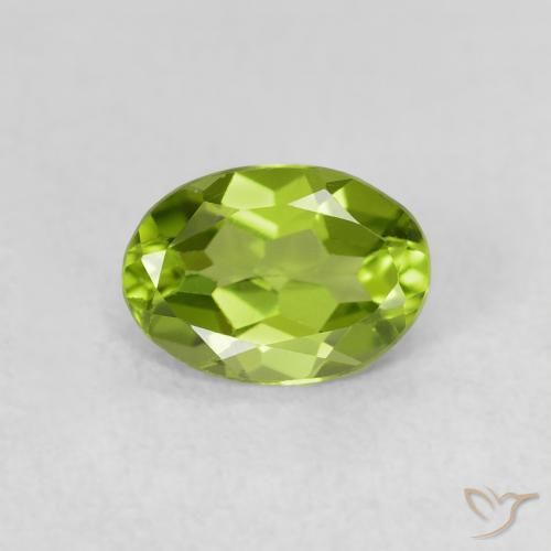 0.83ct Natural Lively Green Peridot, Oval, VS
