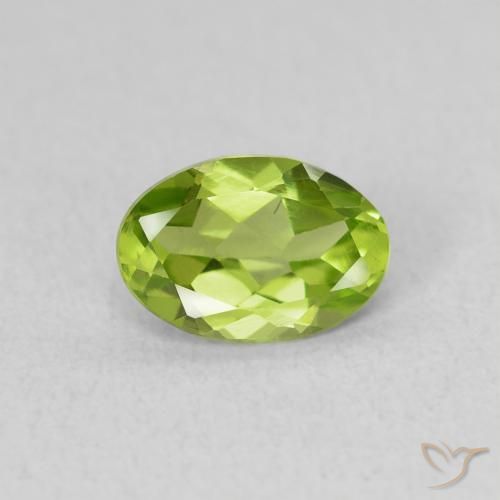 0.77ct Natural Medium Green Peridot, Oval, VS