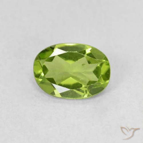 0.77ct Natural Lively Green Peridot, Oval, VS