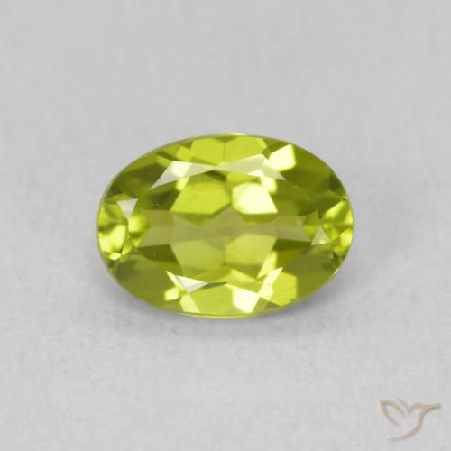 0.82ct Natural Lively Green Peridot, Oval, VS