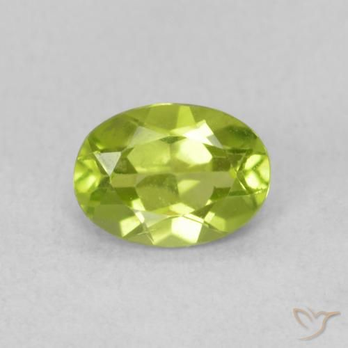 0.83ct Natural Bright Green Peridot, Oval, VS