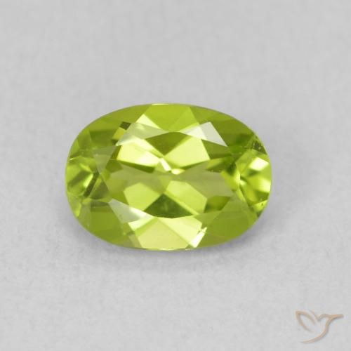 0.90ct Natural Medium Green Peridot, Oval, VS
