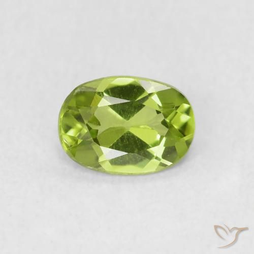 0.76ct Natural Medium Green Peridot, Oval, VS