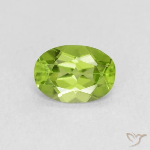 0.81ct Natural Lively Green Peridot, Oval, VS
