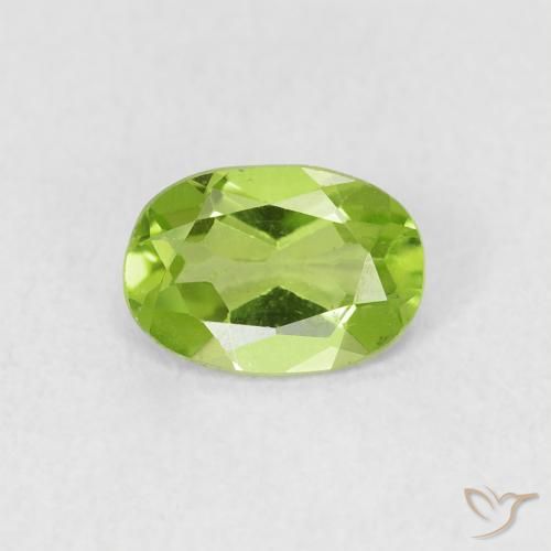 0.74ct Natural Lively Green Peridot, Oval, VS