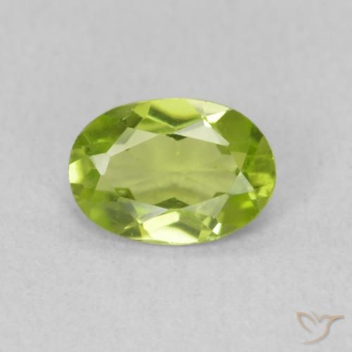 0.74ct Natural Medium Green Peridot, Oval, VS