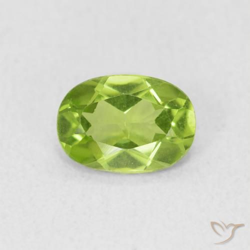 0.85ct Natural Lively Green Peridot, Oval, VS