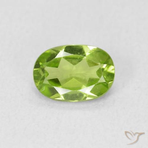 0.87ct Natural Lively Green Peridot, Oval, VS
