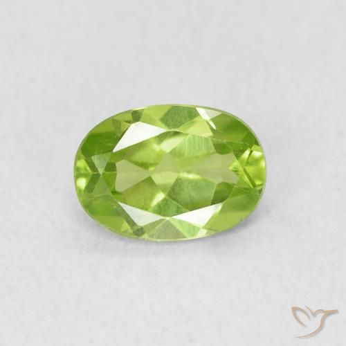 0.83ct Natural Lively Green Peridot, Oval, VS