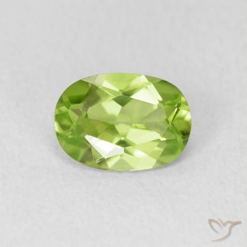 0.85ct Natural Yellowish Green Peridot, Oval, VVS-VS