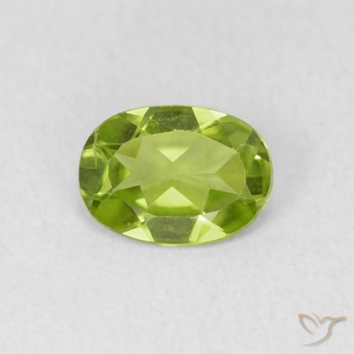 0.74ct Natural Lively Green Peridot, Oval, VS