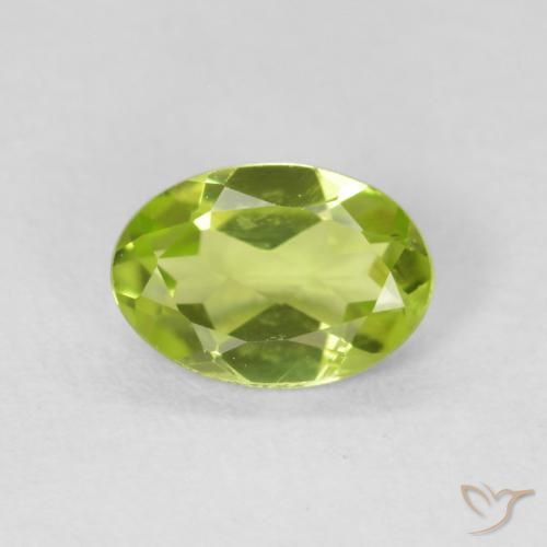 0.75ct Natural Bright Green Peridot, Oval, VS