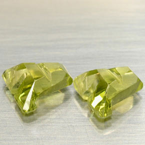 Peridot Gemstone in 5.1 x 5 mm Size for Sale, Peridot Stone in Lively Green Color