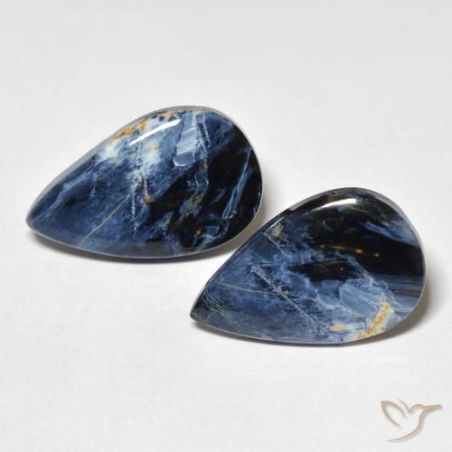 2 Stück birnenschliff mehrfarbiger Pietersite in der Größe 17,6 x 10,9mm, Gewicht 8,11 ct gesamt / durchschn. Je 4,06 ct, Mehrfarbig in Opaque Reinheit, Natürlicher Edelstein, Mohs-Härte 6,5 - 7 Geeignet für den täglichen Gebrauch im Schmuck , Photo A