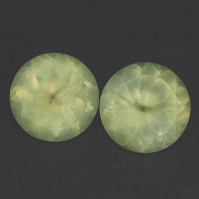 11.56 ct Green Prehnite Gemstone, Prehnite Gem in Round Facet Shape for Sale.