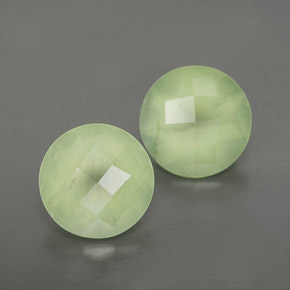 3.67 ct Green Prehnite Gemstone, Prehnite Gem in Round Checkerboard Shape for Sale.