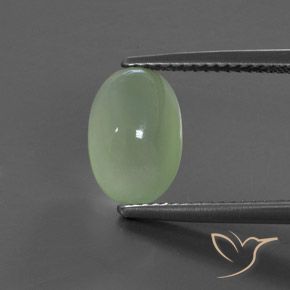 Light Pear Green Prehnite Gem - 3.9ct Ovale cabochon (ID: 368468)
